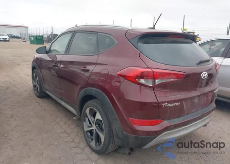 2017 Hyundai Tucson Sport z USA, uszkodzony, nr VIN KM8J33A22HU408187